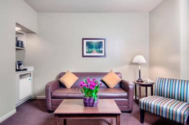 University Park Inn & Suites