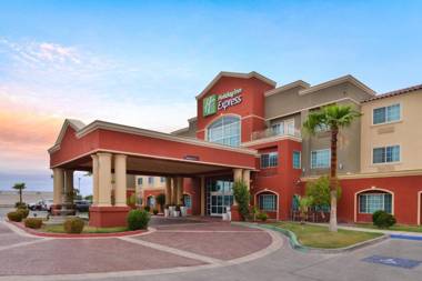 Holiday Inn Express Hotel & Suites El Centro an IHG Hotel