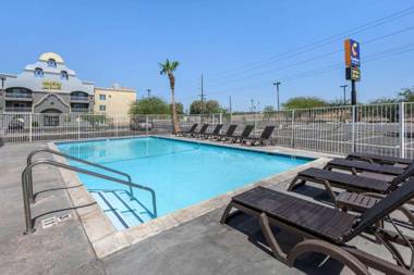 Comfort Inn & Suites El Centro I-8