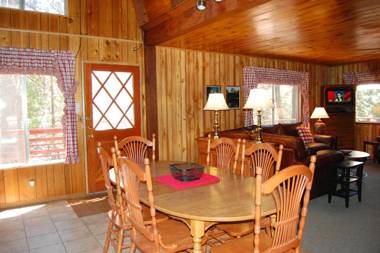 46R Manzanita Lodge