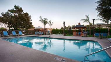 Best Western Plus Fresno Airport Hotel