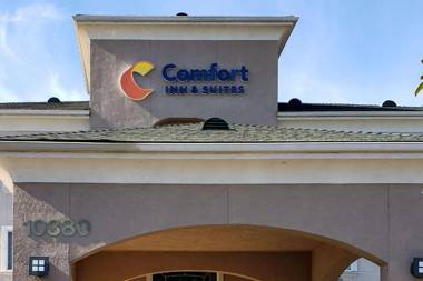 Comfort Inn & Suites Galt – Lodi North