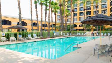 Delta Hotels by Marriott Anaheim Garden Grove