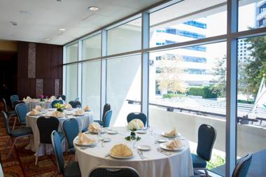 Embassy Suites Los Angeles Glendale