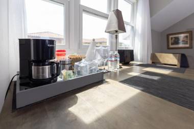 Nantucket Whale Inn Half Moon Bay