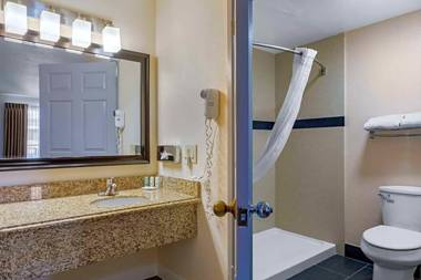 Quality Inn & Suites Huntington Beach