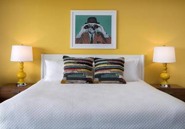 La Jolla Cove Suites