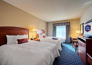 Hampton Inn & Suites Lancaster