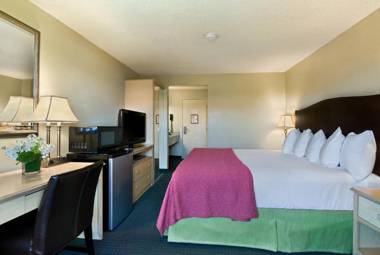 Oxford Suites Lancaster