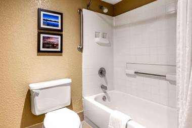 Comfort Inn Lathrop Stockton Airport