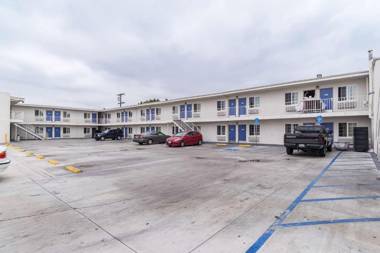 Motel 6-Long Beach CA - International City
