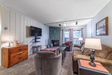 #374 - Walk to Ski Pet-Friendly Condo and Spa