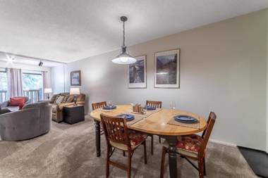 #374 - Walk to Ski Pet-Friendly Condo and Spa