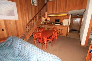 Mountainback #115 Loft Den