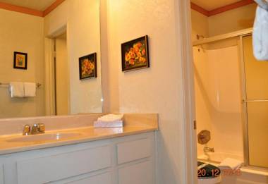 Mammoth Ski & Racquet Club #35 - Pet Okay!