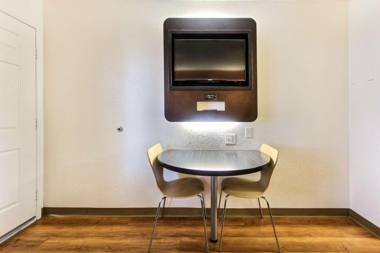 Motel 6-Marina CA - Monterey