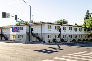 Motel 6-Modesto CA - Downtown