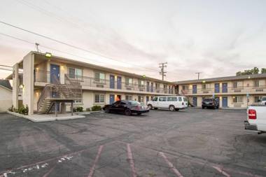 Motel 6-Mojave CA - Airport