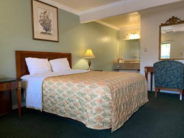 Monterey Oceanside Inn