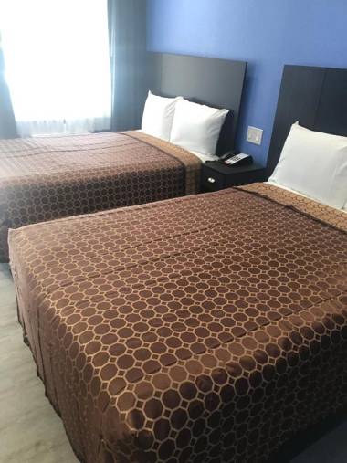 The Monterey Fireplace Inn