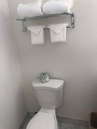 The Monterey Fireplace Inn