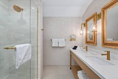 Inn At Rose's Landing