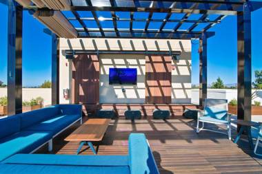 Global Luxury Suites at Downtown Mountain View