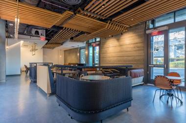 Shashi Hotel Mountain View an Urban Resort