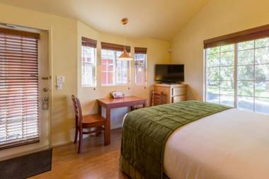 RiverPointe Napa Valley Resort