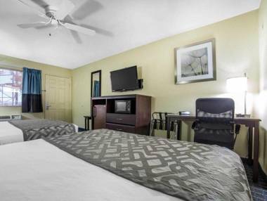 Rodeway Inn & Suites