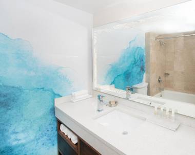 Renaissance Newport Beach Hotel