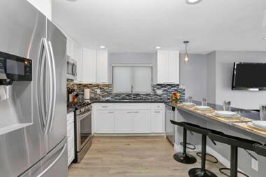 308 35th Street Unit A (Lower)