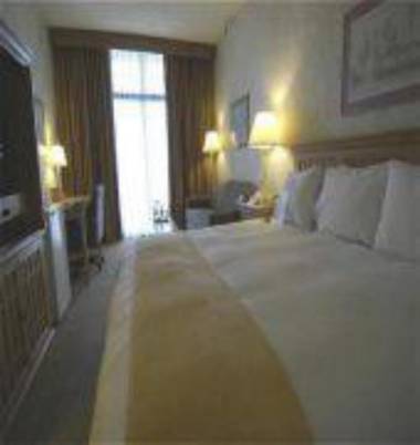 Radisson Newport Beach