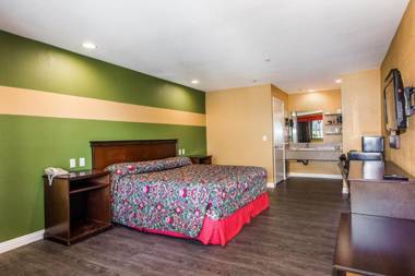 Budget Inn Anaheim / Santa Fe Springs