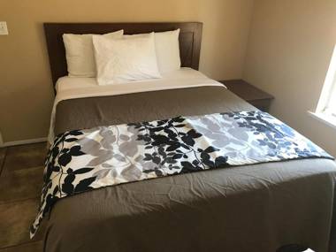 Mountain Trail Lodge and Vacation Rentals