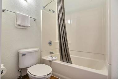 Motel 6-Oakland CA - Embarcadero