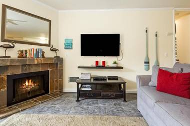 B215 - Garden Retreat