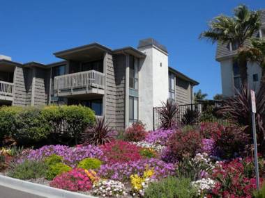 G23 - Coastal Cottage