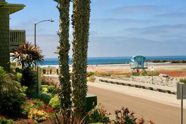 G23 - Coastal Cottage