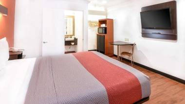 Motel 6-Ontario CA - Convention Center - Airport