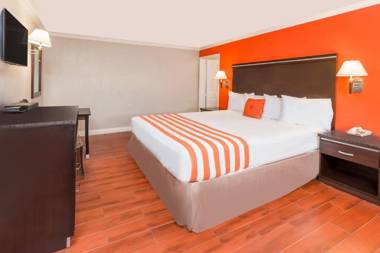 Casa Blanca Hotel & Suites Orange