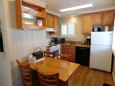 Pine Acres Lodge