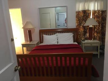 Aloha Hotel Palm Springs