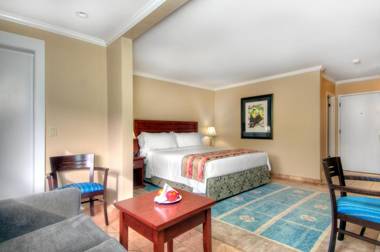 Dinah's Garden Hotel