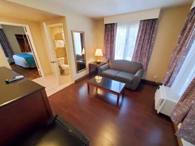 Howard Johnson by Wyndham Pasadena