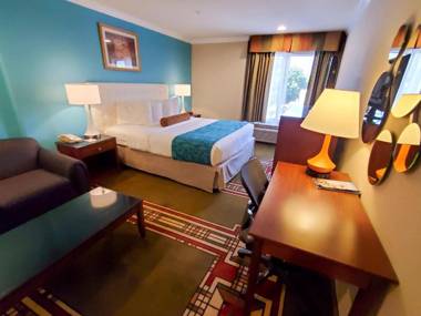 Howard Johnson by Wyndham Pasadena