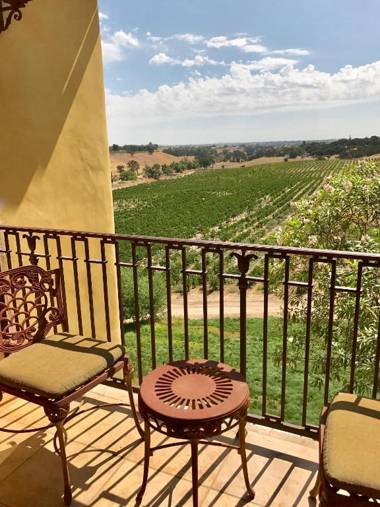 CaliPaso Winery & Villa