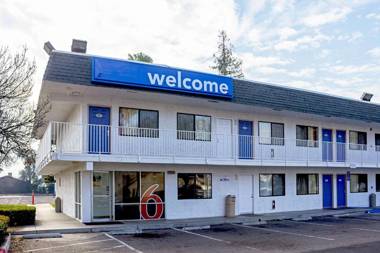 Motel 6-Porterville CA