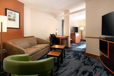 Fairfield Inn & Suites Redding