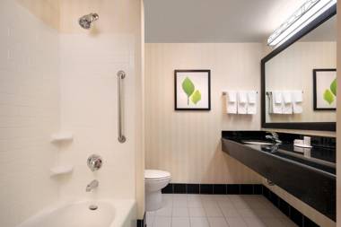 Fairfield Inn & Suites Redding